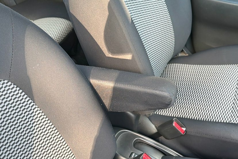 Nissan Micra Micra Vibe Silver #28
