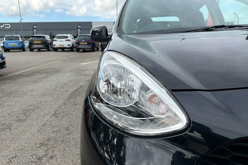 Nissan Micra Micra Vibe Silver #15