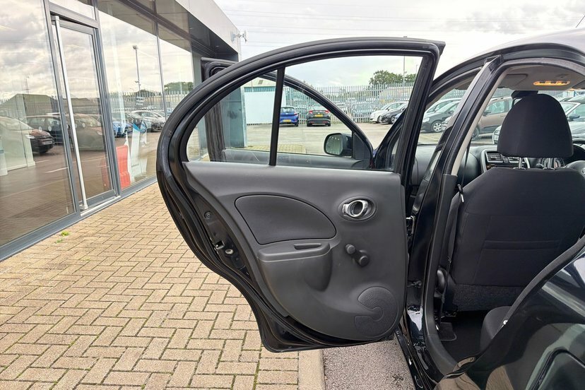 Nissan Micra Micra Vibe Silver #20