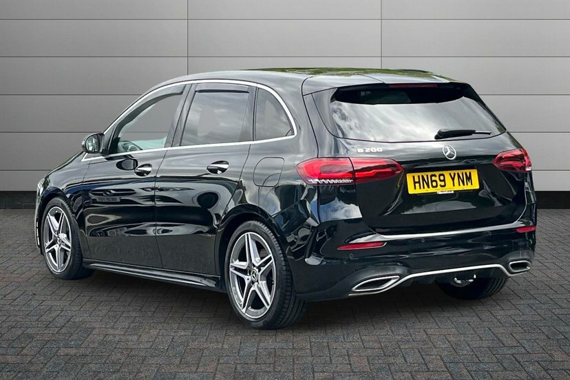 Mercedes-Benz B Class B200 Amg Line Premium Plus 2 Black #2