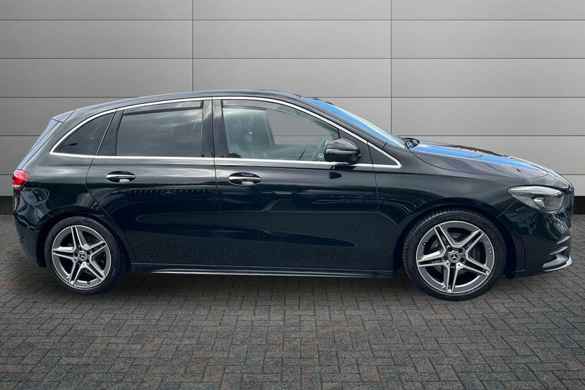 Mercedes-Benz B Class B200 Amg Line Premium Plus 2 Black #3