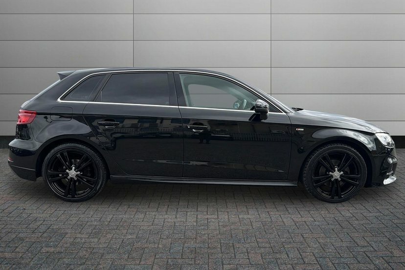 Audi A3 1.5 Tfsi Cod 35 S Line Sportback S Tron Black #4