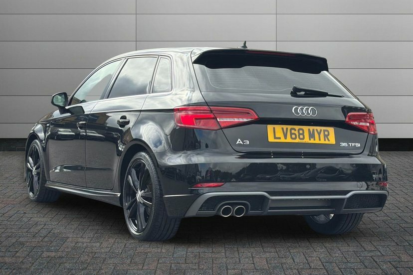 Audi A3 1.5 Tfsi Cod 35 S Line Sportback S Tron Black #3