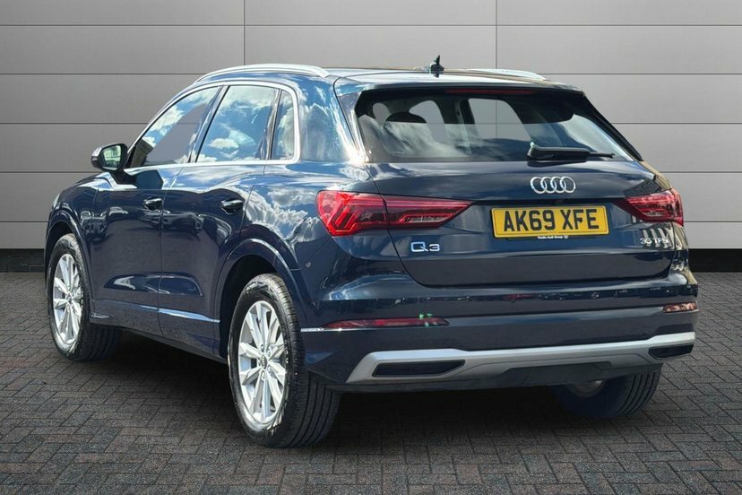 Audi Q3 1.5 Tfsi Cod 35 Sport Suv 150 P Blue #3