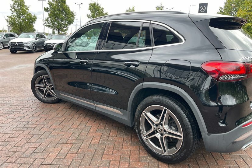Mercedes-Benz GLA Class Gla 200D Amg Line Premium Black #44