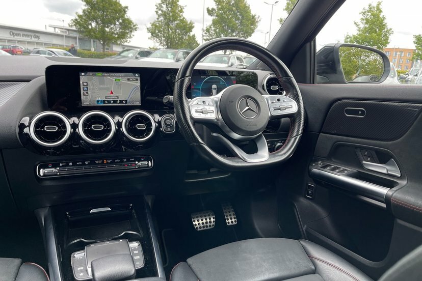 Mercedes-Benz GLA Class Gla 200D Amg Line Premium Black #31