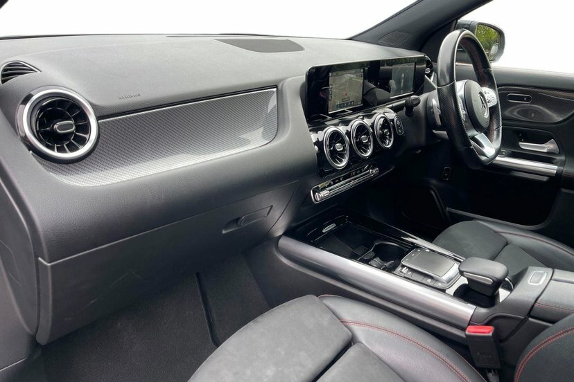 Mercedes-Benz GLA Class Gla 200D Amg Line Premium Black #9