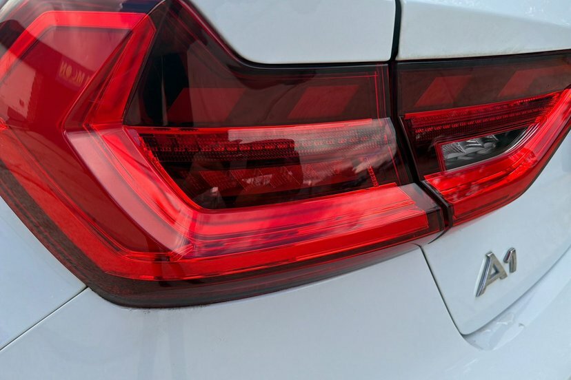 Audi A1 25 Tfsi Sport S Tronic Black #45