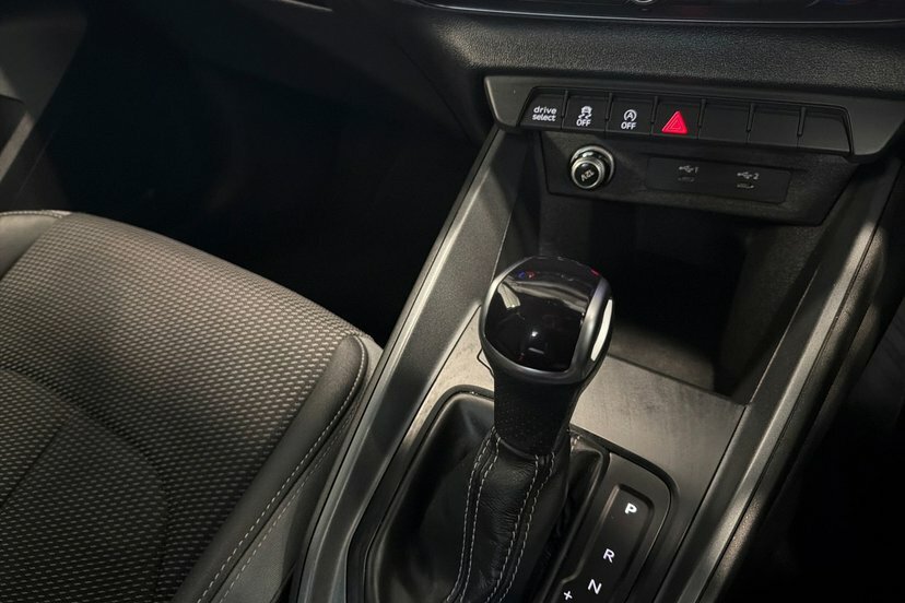 Audi A1 25 Tfsi Sport S Tronic Black #36