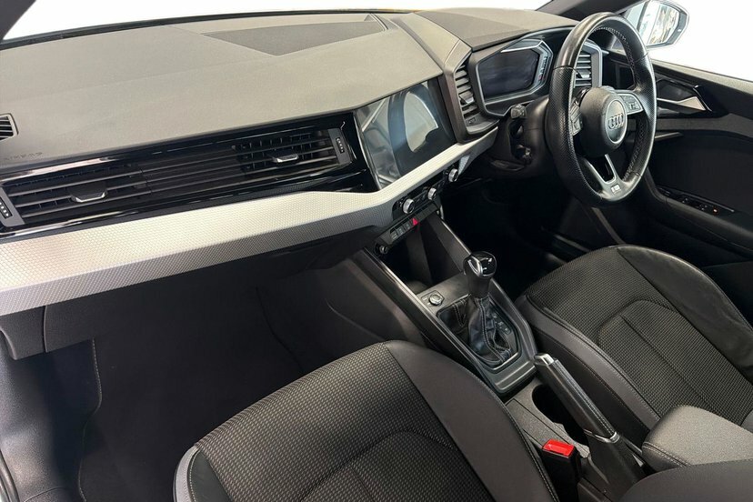 Audi A1 1.0 Tfsi 30 S Line Sportback S Tronic White #2