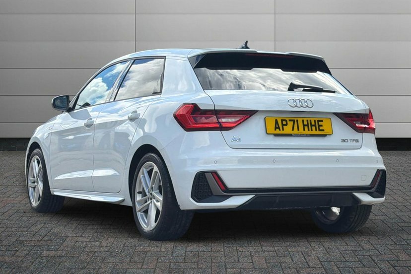 Audi A1 1.0 Tfsi 30 S Line Sportback S Tronic White #3