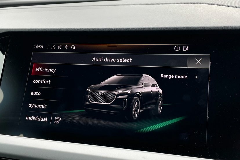 Audi Q4 E Tron 150Kw 40 82Kwh Sport White #35