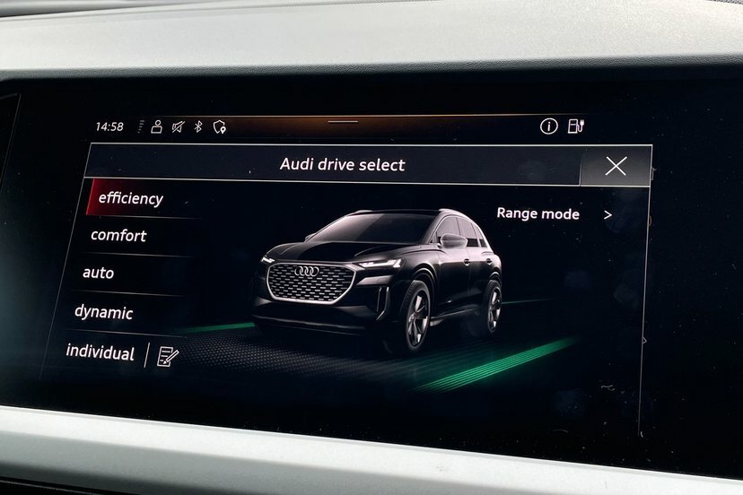 Audi Q4 E Tron 150Kw 40 82Kwh Sport White #36