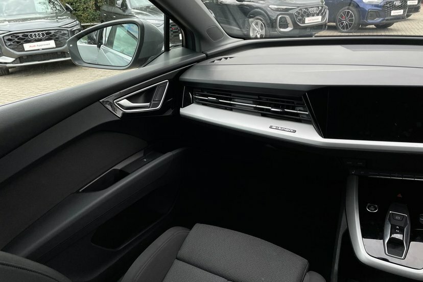 Audi Q4 E Tron 150Kw 40 82Kwh Sport White #21
