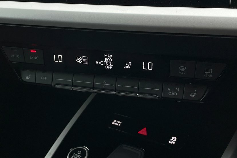 Audi Q4 E Tron 150Kw 40 82Kwh Sport White #30