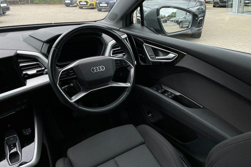 Audi Q4 E Tron 150Kw 40 82Kwh Sport White #20