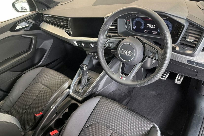 Audi A1 1.0 Tfsi 30 S Line Sportback S Tronic Black #6