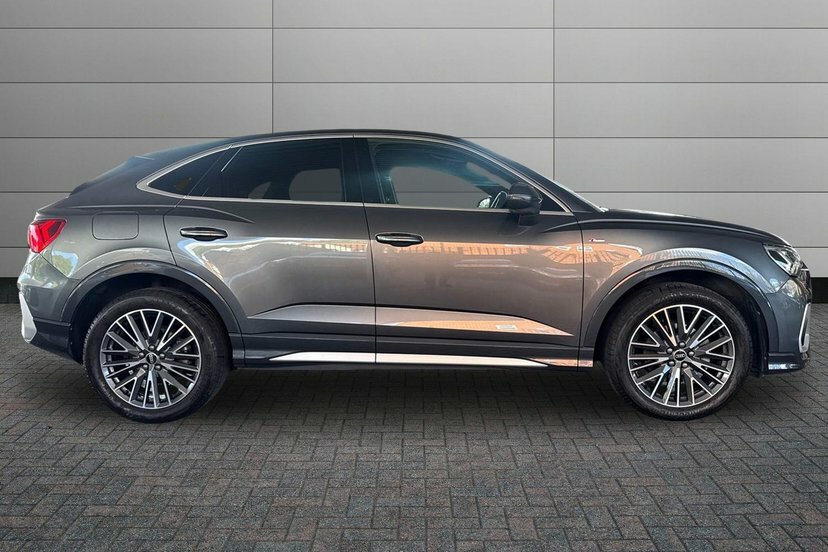Audi Q3 1.5 Tfsi Cod 35 S Line Sportback S Tron MV74LXY Grey #4
