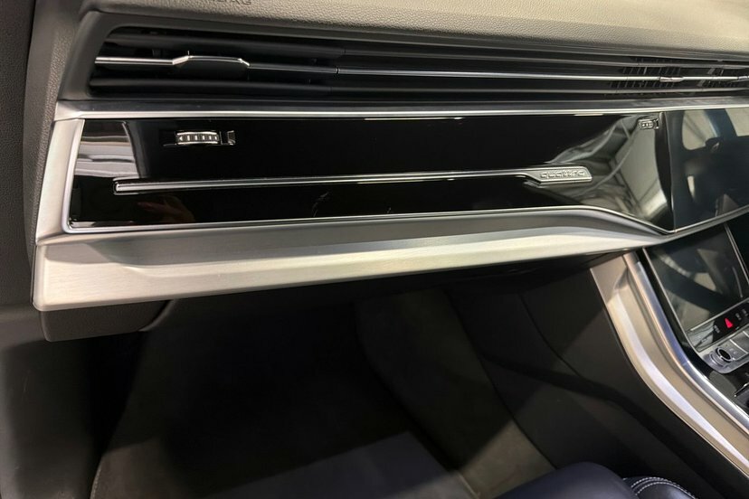 Audi Q8 Sq8 Tfsi Quattro Tiptronic Black #20