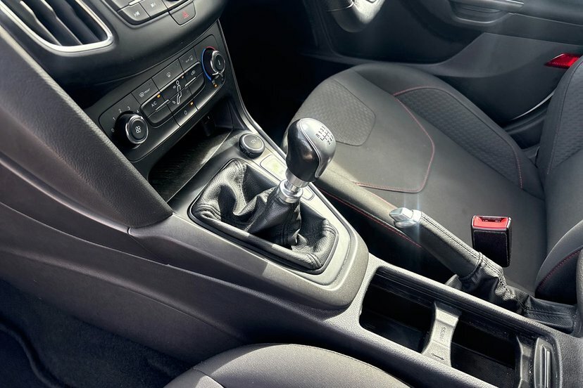Ford Focus 1.0 Ecoboost 125 Zetec Edition Blue #8