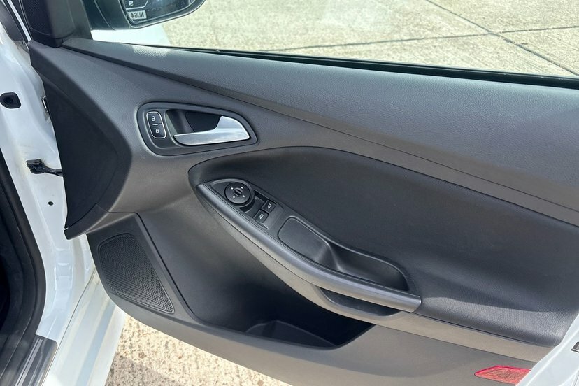 Ford Focus 1.0 Ecoboost 125 Zetec Edition Blue #11