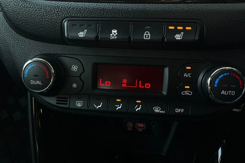 Kia Ceed 1.6 Gdi 2 Hatchback Euro 6 Ss Red #16