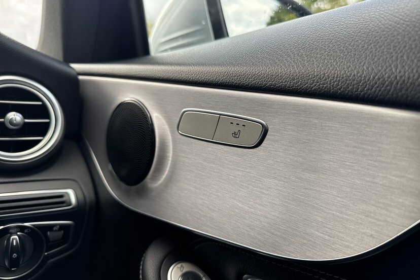 Mercedes-Benz C Class Amg Line Premium #40