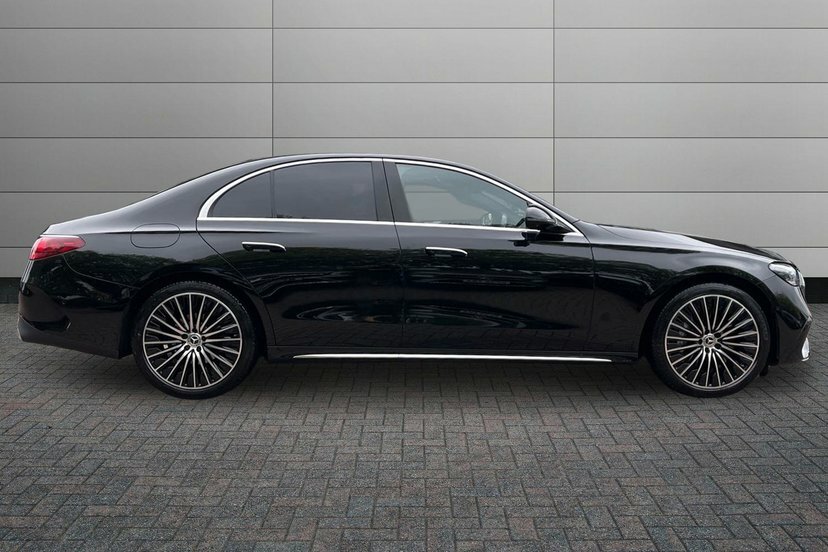 Mercedes-Benz E Class 2.0 E220dh Mhev Amg Line Premium Plus Saloon Black #3