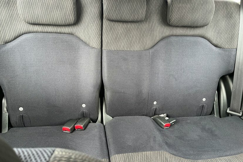 Honda Jazz 1.4 I-vtec Es Cvt Silver #27