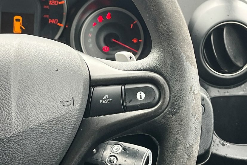 Honda Jazz 1.4 I-vtec Es Cvt Silver #14