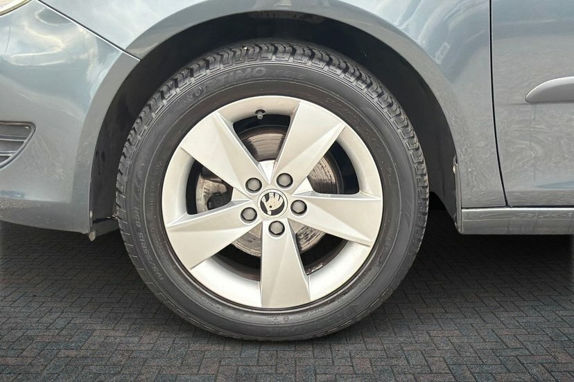Skoda Fabia 1.2 Se Hatchback Euro 5 69 Ps Grey #4