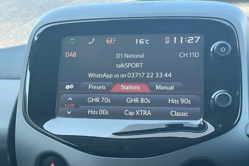 Toyota Aygo Hatchback 1.0 Black #26