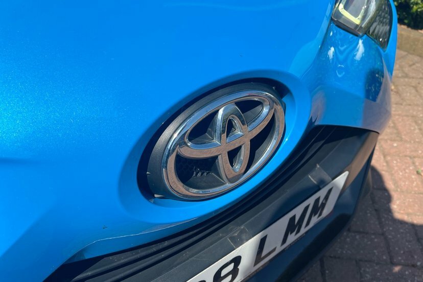 Toyota Aygo Hatchback 1.0 Black #40