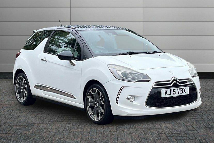 DS DS 3 1.6 Bluehdi Ultra Prestige Hatchback Ma White