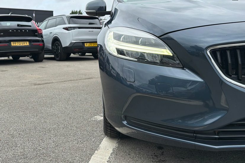 Volvo V40 2.0 D4 R-design Euro 6 Ss Black #14