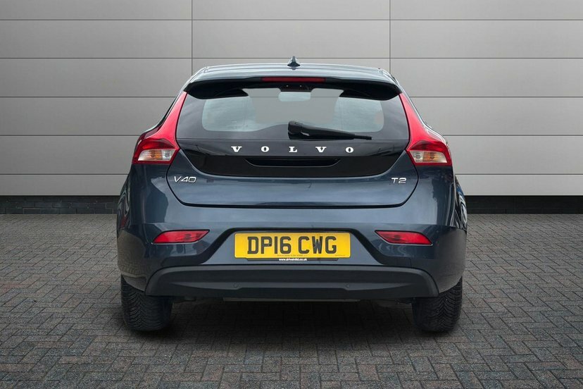 Volvo V40 2.0 D4 R-design Euro 6 Ss Black #12
