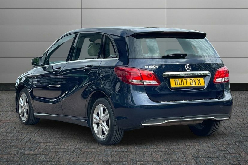 Mercedes-Benz B Class B180d Se Blue #2