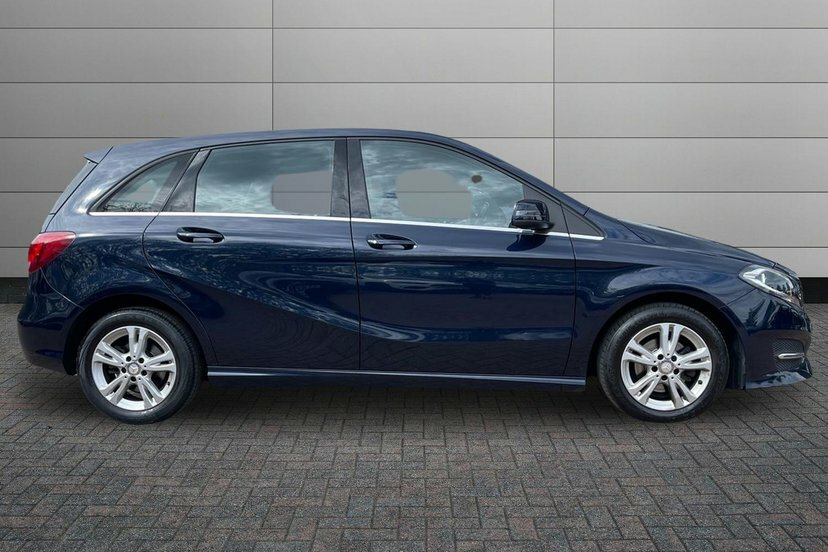 Mercedes-Benz B Class B180d Se Blue #3