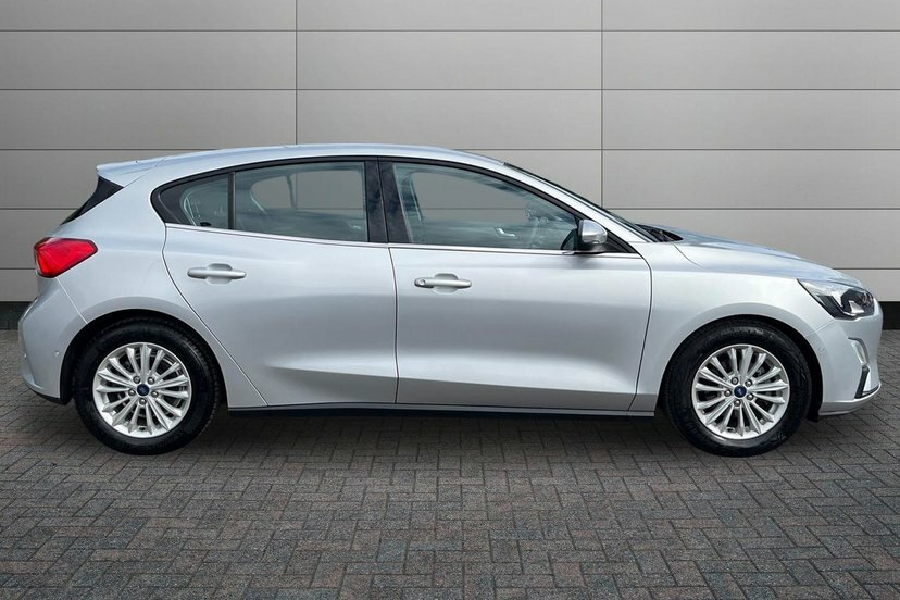 Ford Focus 1.0T Ecoboost Mhev Titanium Edition Hatchback Silver #4