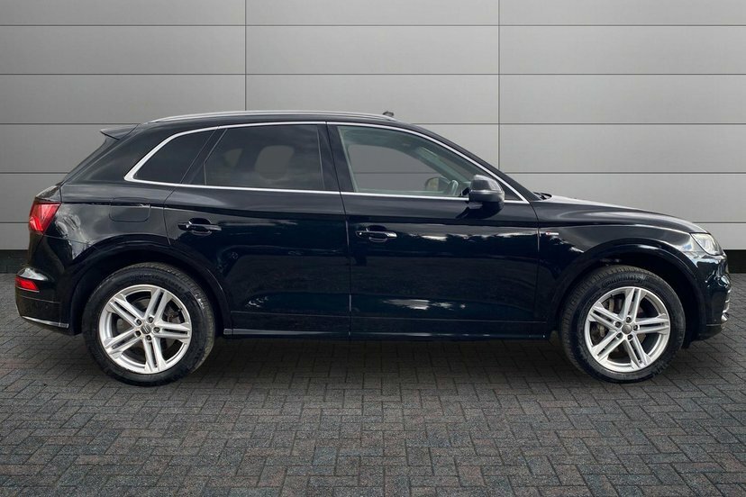 Audi Q5 2.0 Tdi 40 S Line Suv S Tronic Quattro Black #4