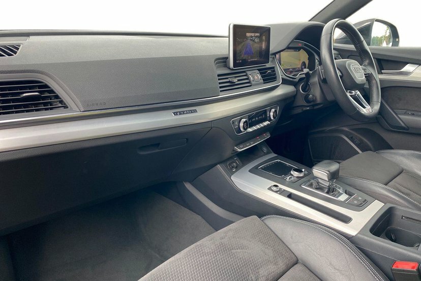 Audi Q5 2.0 Tdi 40 S Line Suv S Tronic Quattro Black #2