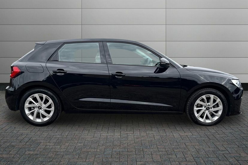 Audi A1 1.0 Tfsi 30 Sport Sportback S Tronic 1 Black #4