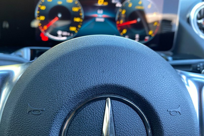 Mercedes-Benz GLA Class 250E Exclusive Edition Premium Plus Blue #41
