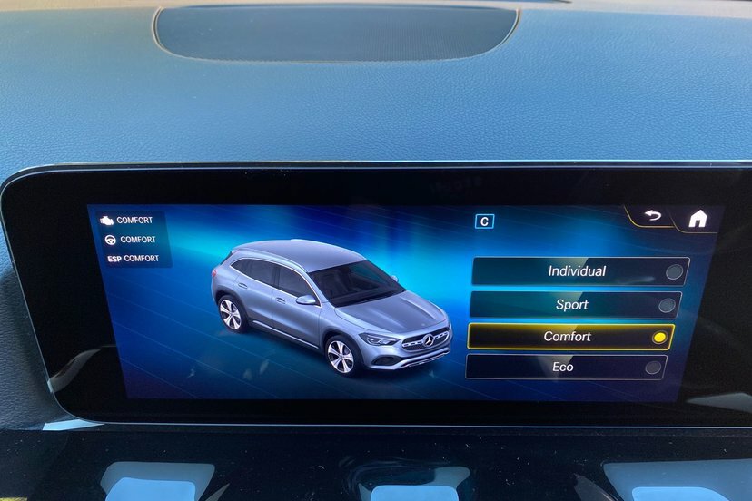 Mercedes-Benz GLA Class 250E Exclusive Edition Premium Plus Blue #60