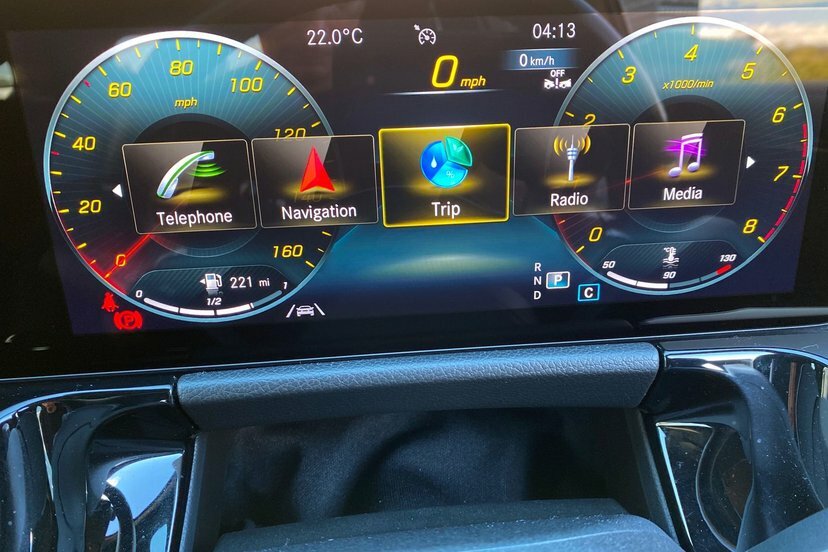 Mercedes-Benz GLA Class 250E Exclusive Edition Premium Plus Blue #61