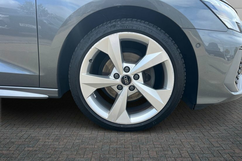 Audi A3 1.5 Tfsi 35 S Line Sportback S Tronic Grey #5