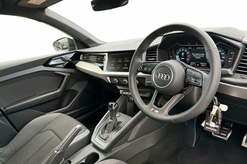 Audi A1 1.0 Tfsi 25 S Line Sportback S Tronic Black #6