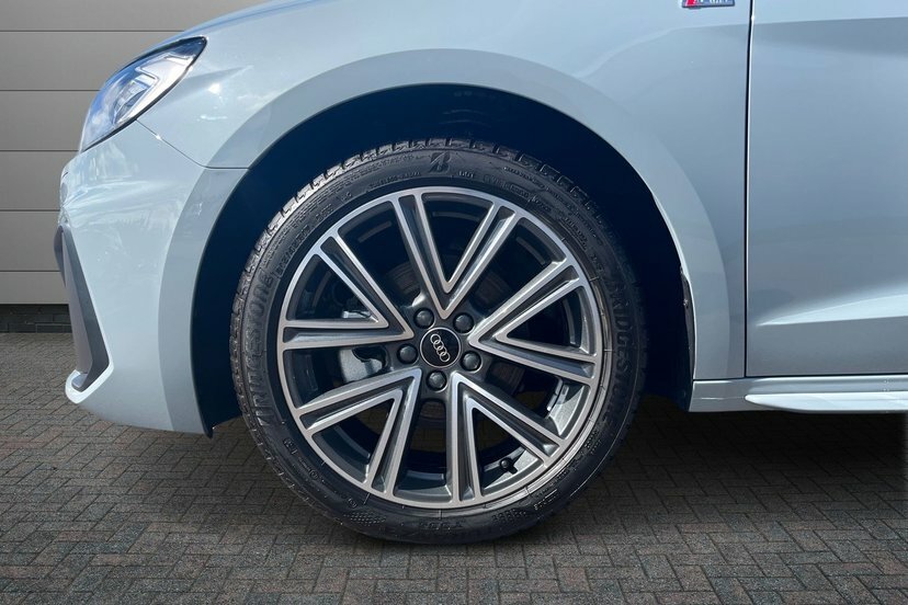Audi A1 1.0 Tfsi 30 S Line Sportback S Tronic #4