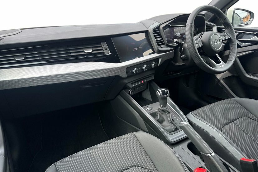 Audi A1 1.0 Tfsi 30 S Line Sportback S Tronic Black #2