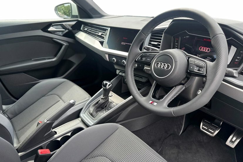 Audi A1 1.0 Tfsi 30 S Line Sportback S Tronic Black #6